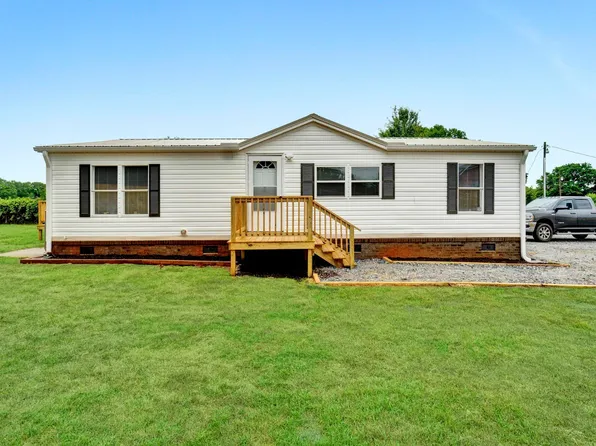 3012 Battleground Rd, Cowpens, SC 29330