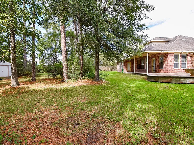 25203 Oak Villa Dr — Photo 36