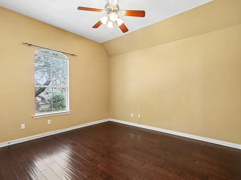 2027 Stonemont Ct — Photo 31
