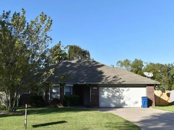 2415 Overland Trl, Dickinson, TX 77539