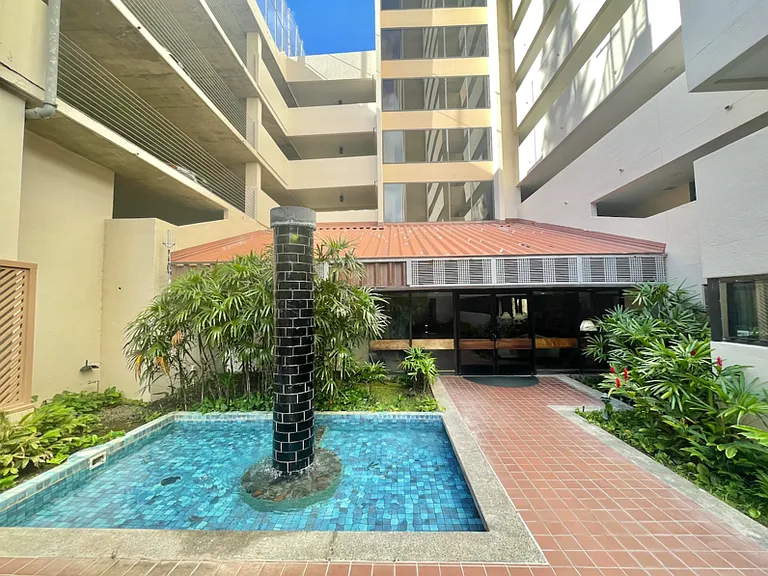 555 Hahaione St #1E-1 — Photo 1