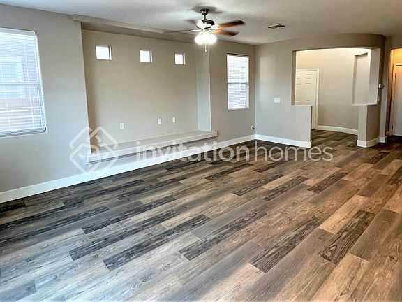 3rd image of 9278 Pembrook Falls Ave