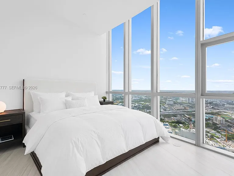 851 NE 1st Ave #Penthouse 5700 — Photo 46