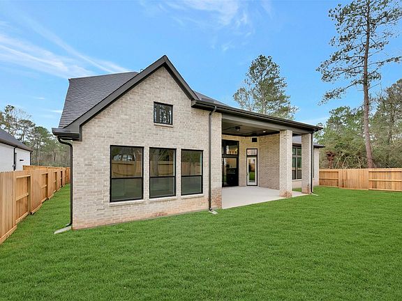 7th image of this home