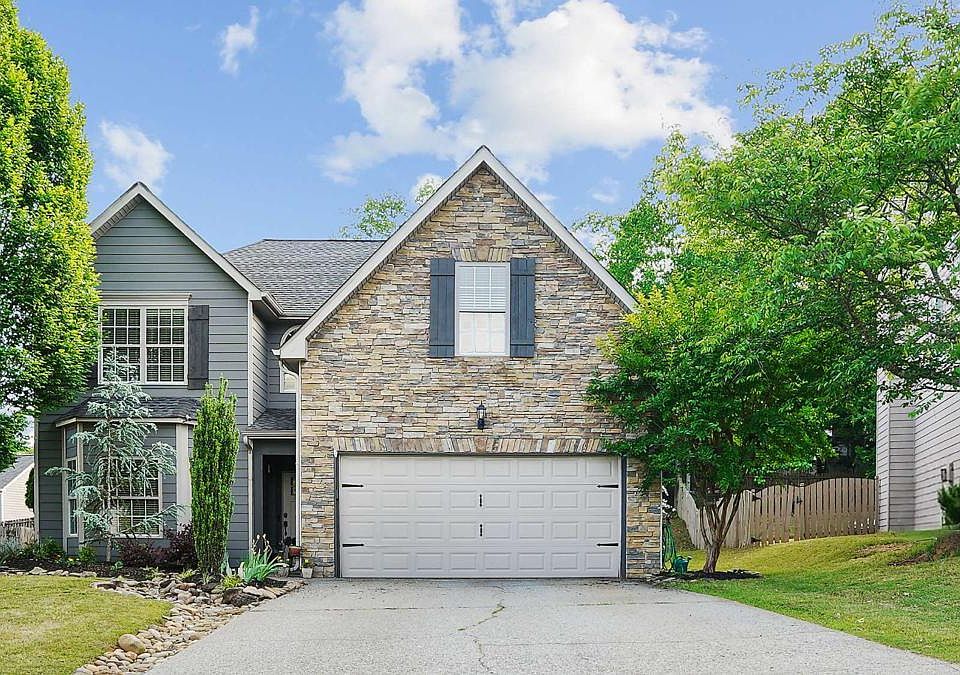 1st image of 375 Fairpointe Pl