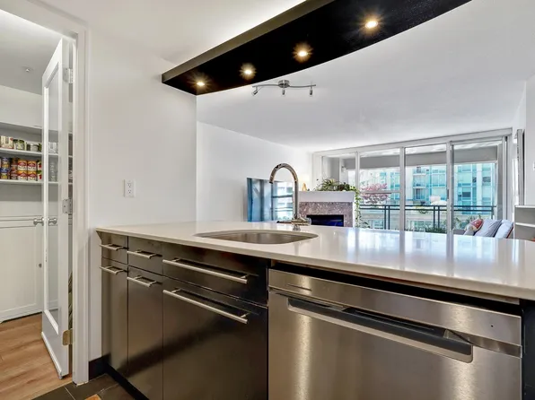 183 Keefer Pl #306, Vancouver, BC V6B 6B9