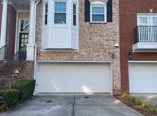 402 Creekview Trl SE, Smyrna, GA