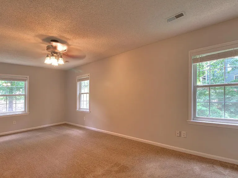 317 Gatewood Ln — Photo 12