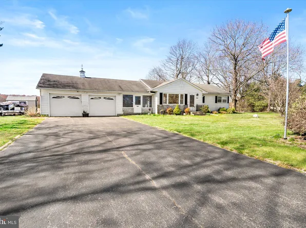 238 Windsor Rd, Robbinsville, NJ 08691