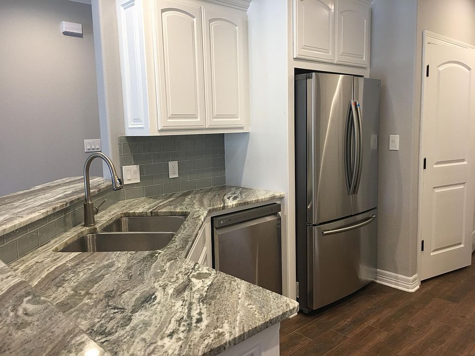 Kitchen (1)