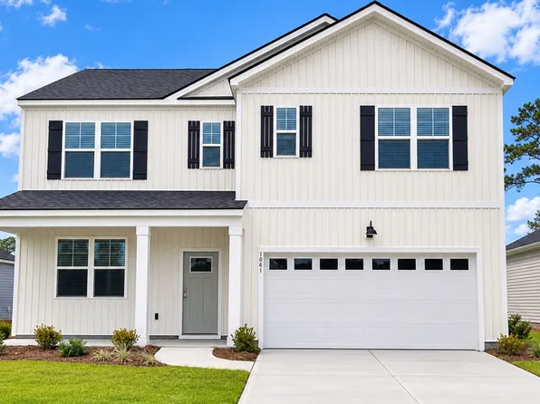 1061 Lakes Blvd, Brunswick, GA 31525