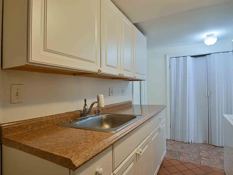 924 N Carolina Ave SE #BASEMENT — Photo 7