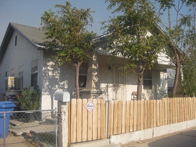 2nd image of 209 N 3rd St