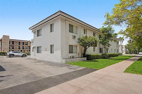 1410 SW 37th Ave #6 Photo 1 1410 SW 37th Ave #6 Photo 1