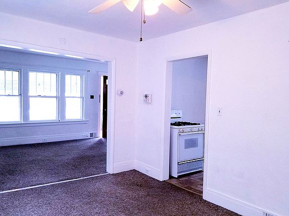 5th image of 25 Berwyn Ave