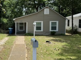 628 W Acheson St, Denison, TX 75020