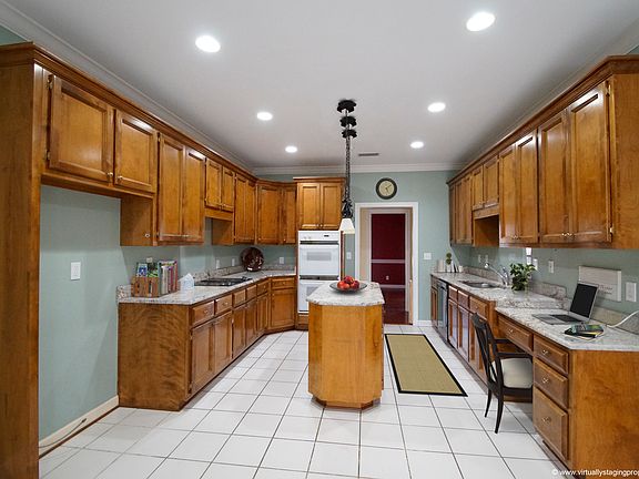 4th image of 6411 Falconwood Ct