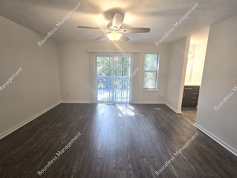 3172 Carmel Dr — Photo 8