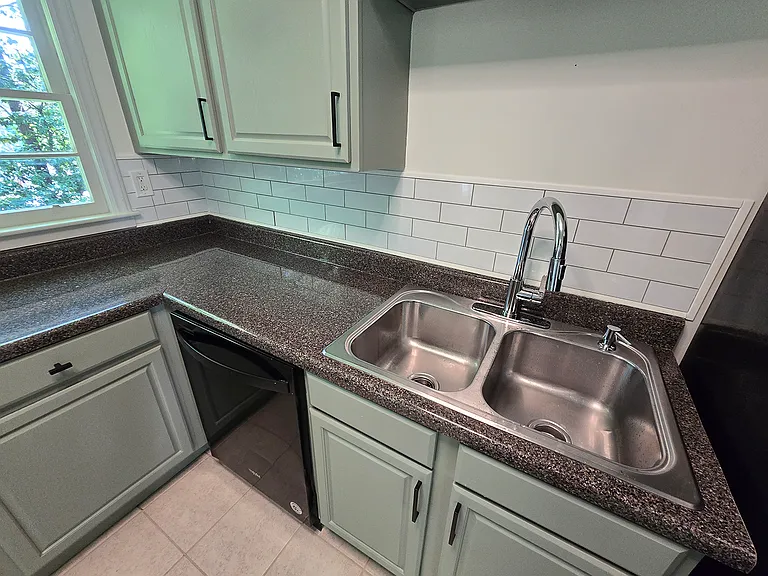 2863 Catalina Dr — Photo 15