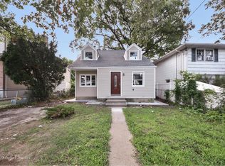 1003 Cleveland St, Uniondale, NY 11553