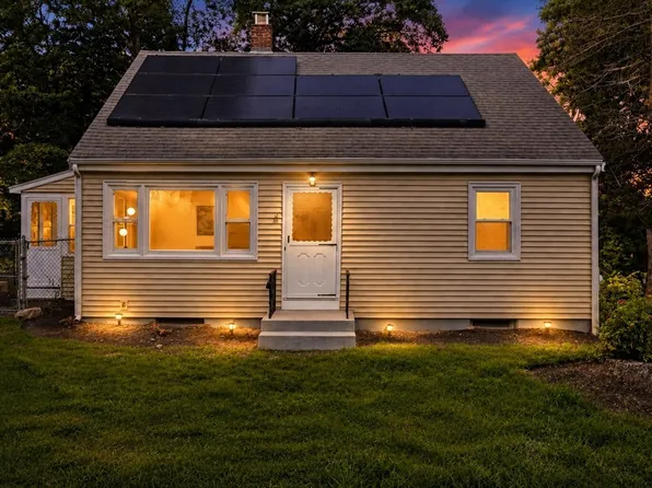 28 Mulberry Ln, Ashland, MA 01721