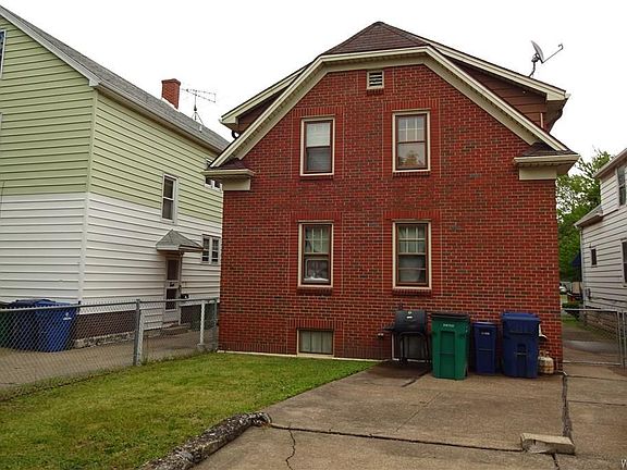 3rd image of 142 Stewart Ave