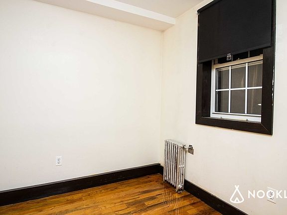 4th image of 238 Starr St #Bh