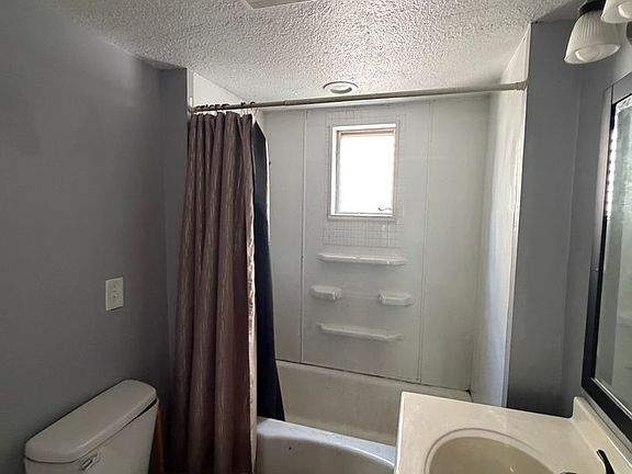 5th image of 2517 Yale Blvd
