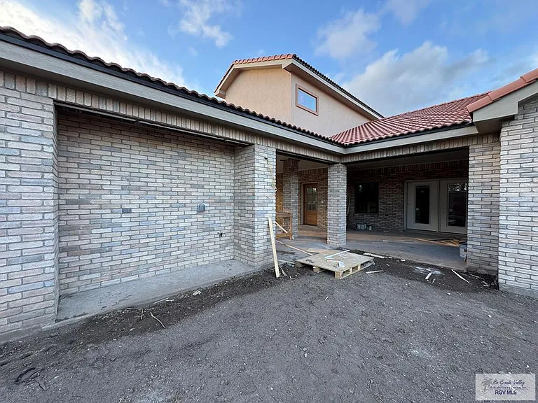 2200 Laredo Rd #12 — Photo 11