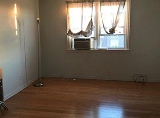 2201 Glenview St FLOOR 2, Philadelphia, PA 19149