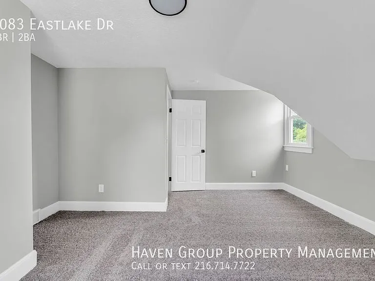 1083 Eastlake Dr — Photo 16