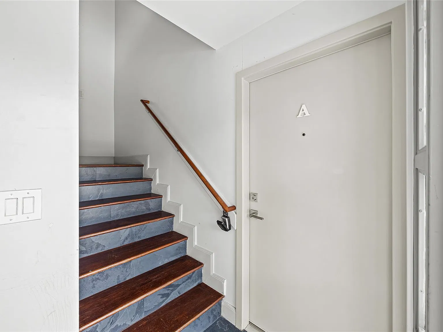 1 bed, 1.0 bath, 2812 sqft, $1,400 — Photo 3