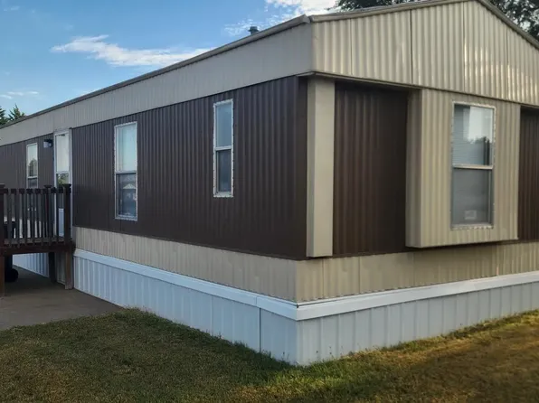 106 Darcie Dr #106D, Hays, KS 67601