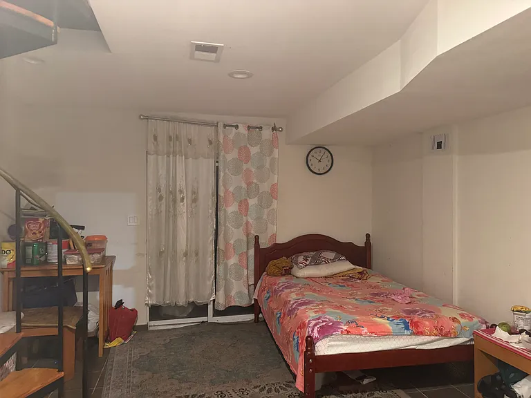 127 Mariners Ln — Photo 5