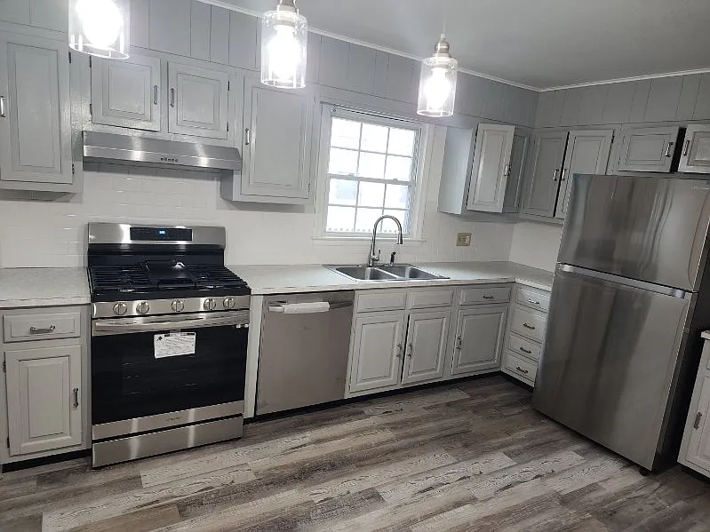 80 Dix St #1