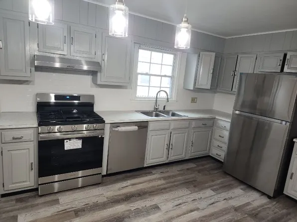 80 Dix St #1, Hamden, CT 06514
