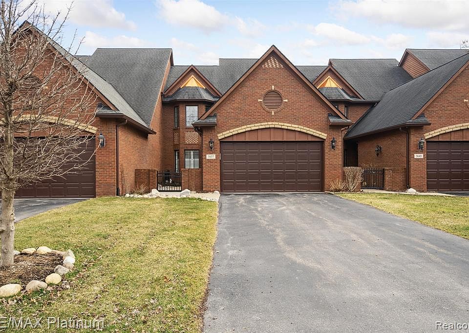 1st image of 3637 Bay Harbor Dr