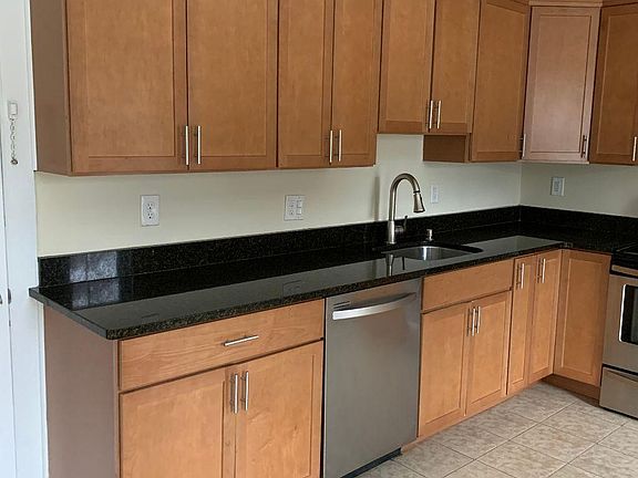 2nd image of 12 Abbott St Floor 2