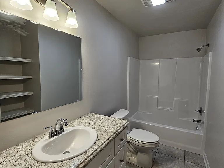 1658 Acadian Dr — Photo 10