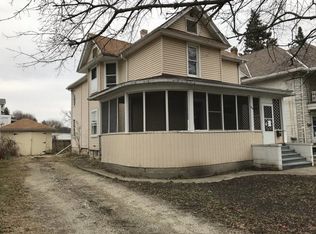 809 Lewis St, Dekalb, IL 60115