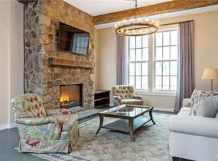 128 Baldwin Rd, Mount Kisco, NY 10549