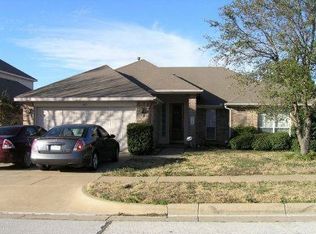 1921 Vestavia Ct, Arlington, TX 76018