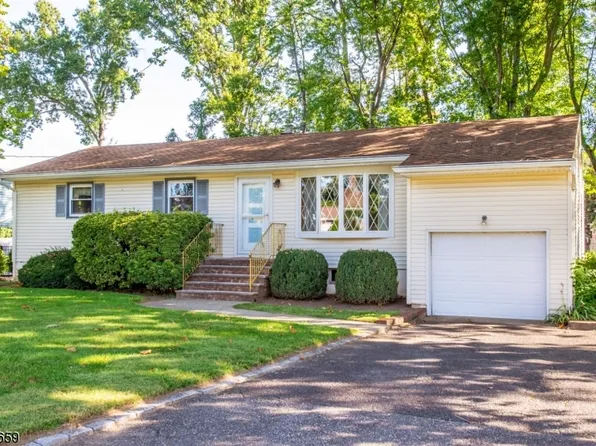6 Bates Drive, Fairfield Twp., NJ 07004