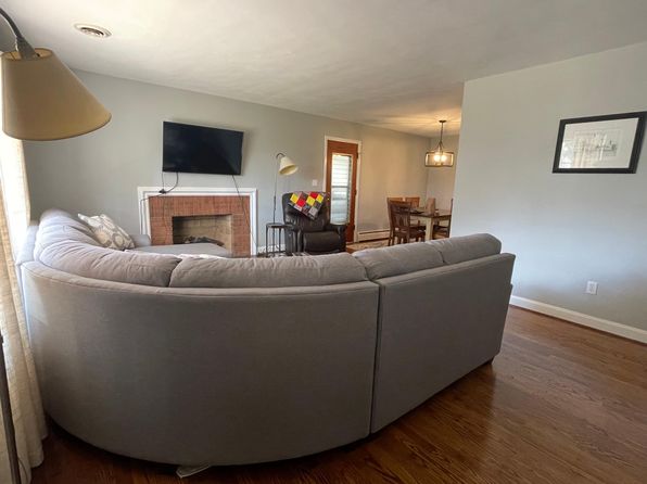 5199 Glenvar Heights Blvd, Salem, VA 24153