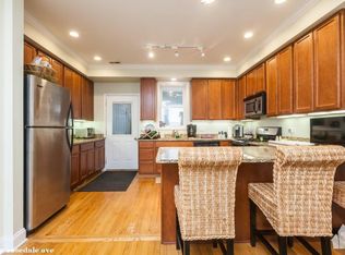 1248 W Rosedale Ave #612, Chicago, IL 60660