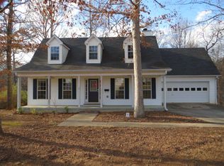 703 Brighton Ln, Winder, GA 30680