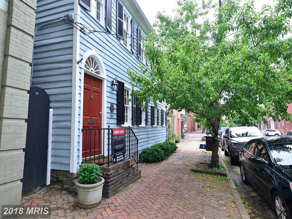 1st image of 207 N Royal St
