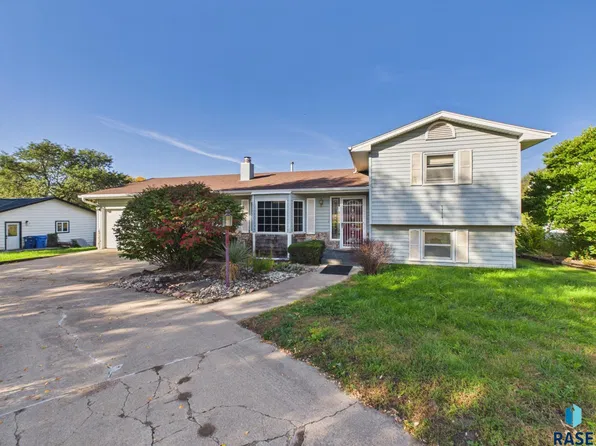 25761 Lindbergh Ave, Renner, SD 57055