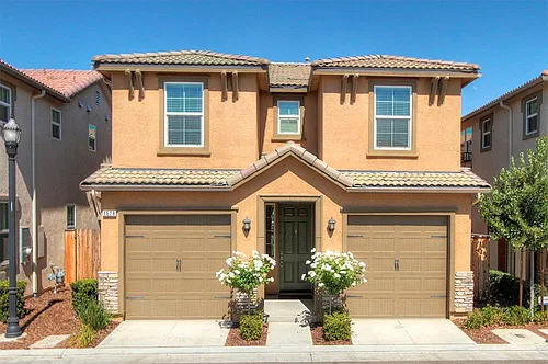 1579 N Strada Way Photo 1
