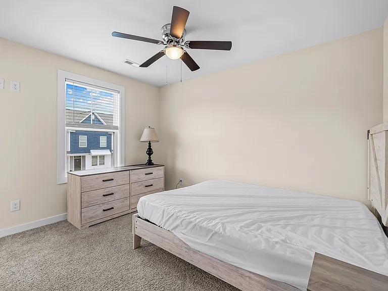 306 Starfish Ln — Photo 23